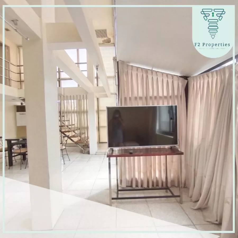 "2 Bedroom Penthouse Unit For Lease in LPL Manor, Makati City"05