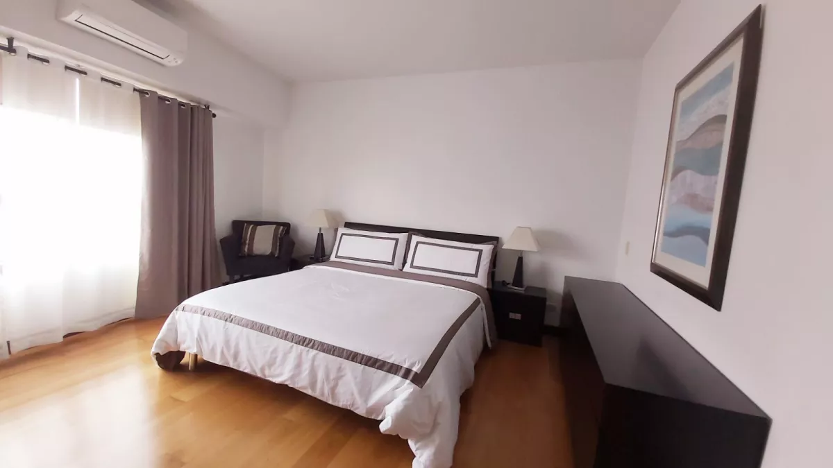 "2 Bedroom Condo for rent at The Residences at Greenbelt, Makati City"04