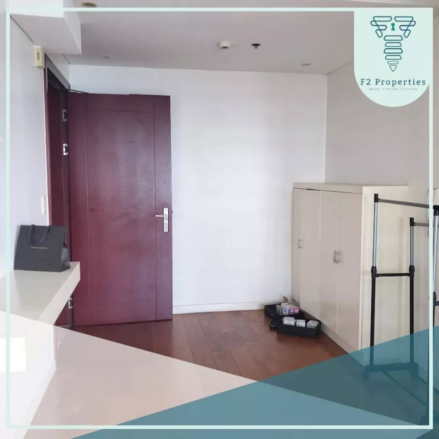 "(D) 3 Bedroom Loft Unit For Rent In Eton Residences At Greenbelt, Makati"03
