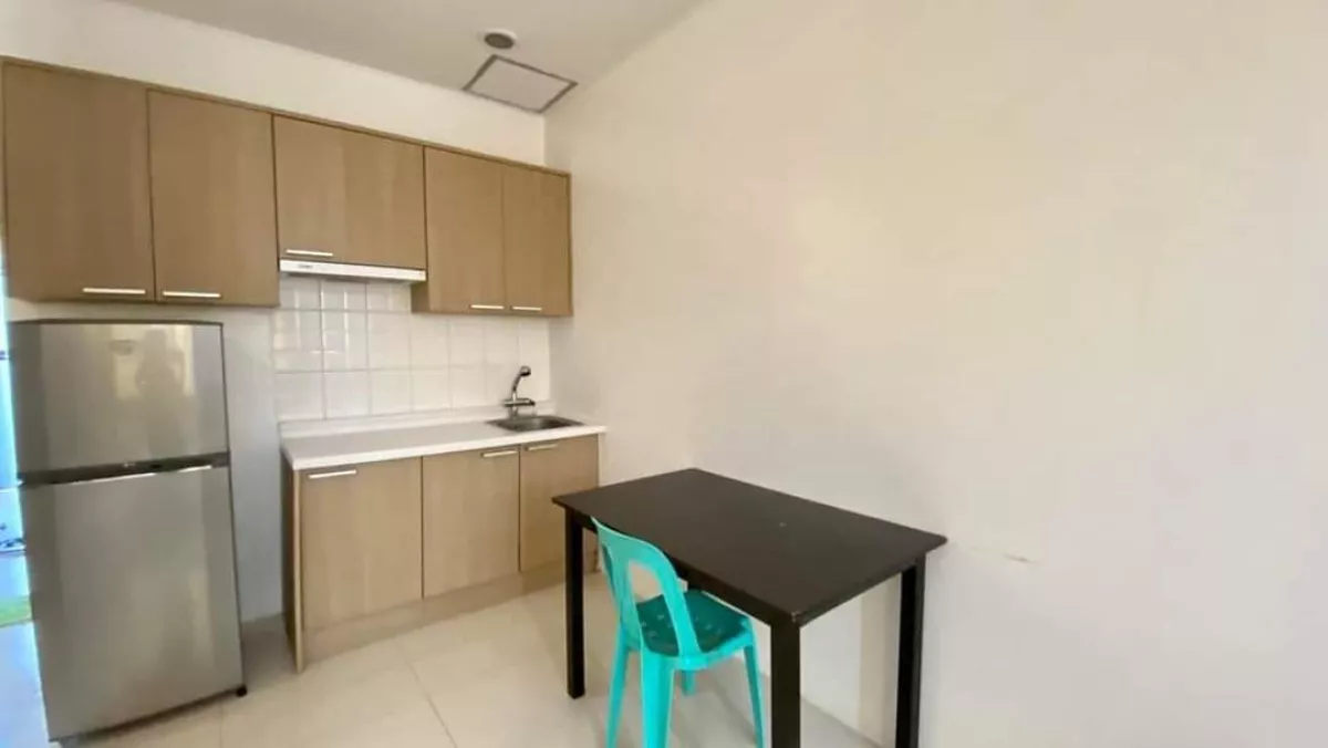 Studio Unit For Rent Located inside Clark!!!02