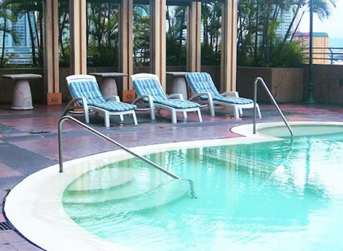 "Fully Furnished 1 Bedroom Unit for Rent in Paragon Plaza, Mandaluyong City"10