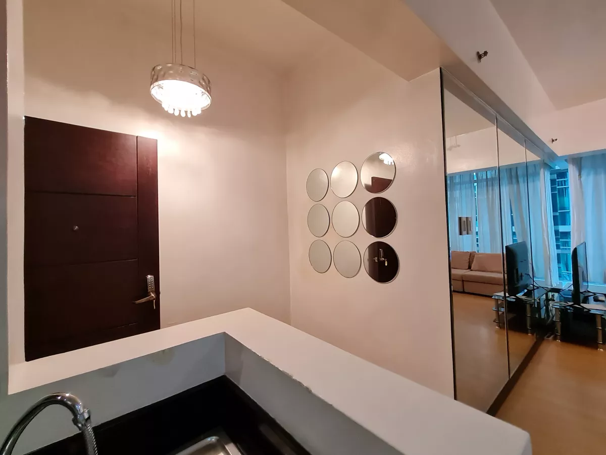 "For Lease 2BR Furnished Grand Hamptons Tower 2 - BGC, Taguig City"06