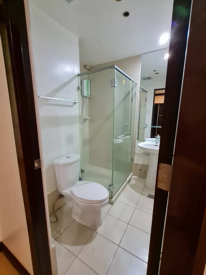 "For Lease 2BR Furnished Grand Hamptons Tower 2 - BGC, Taguig City"08