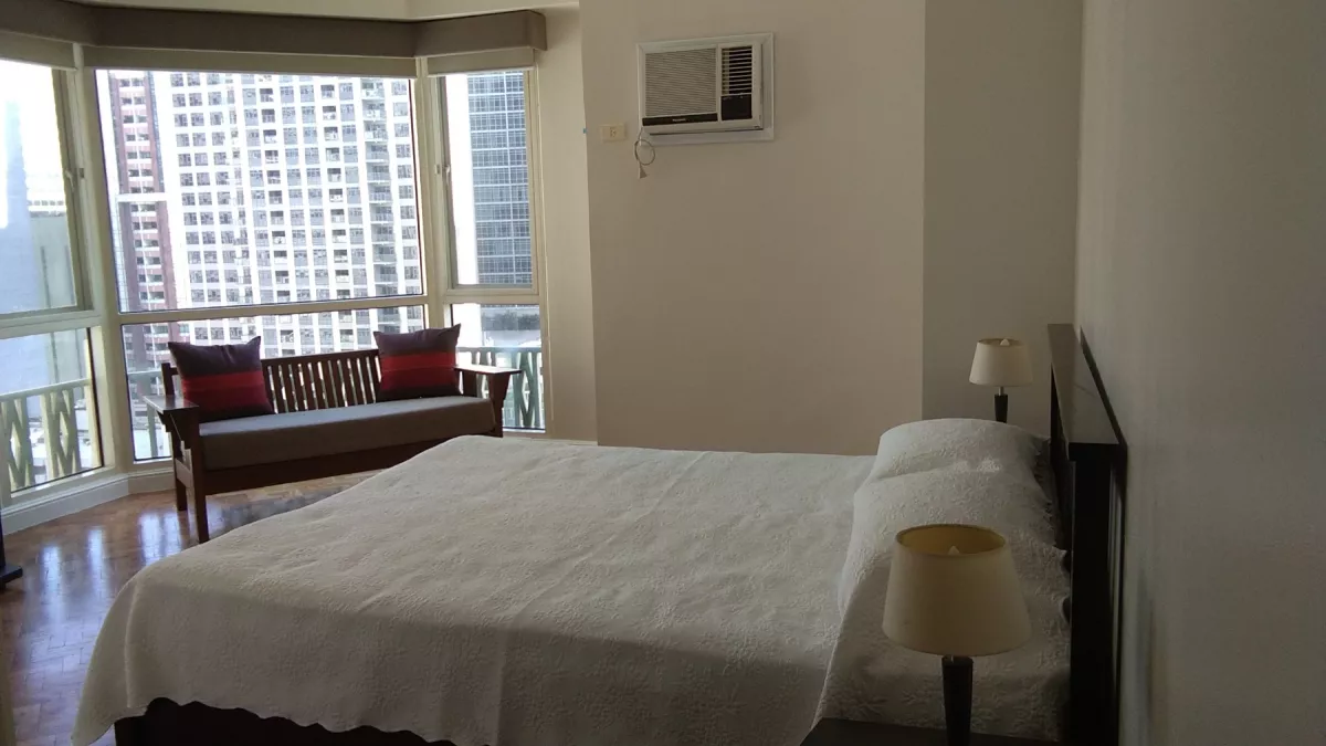 "3 Bedroom Condo unit for rent at Regency at Salcedo, Makati City"04