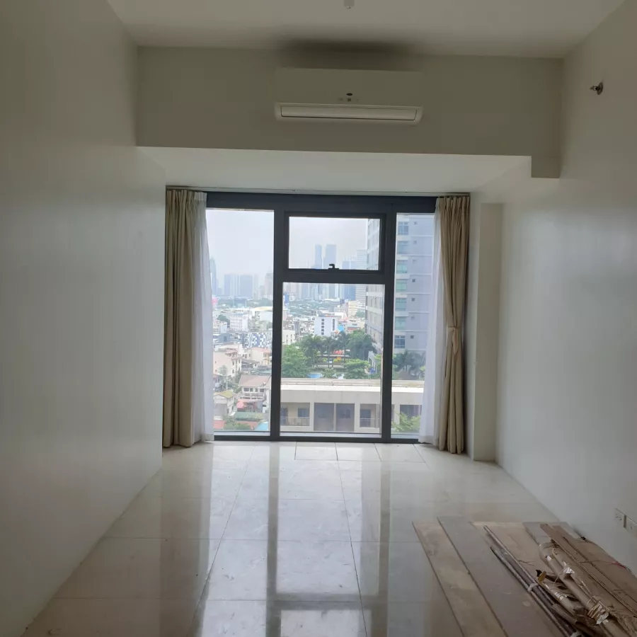 "2BR Grand Hyatt  104m2, Semi Furn, facing amenities, 1 parkg, P150K/mo."02
