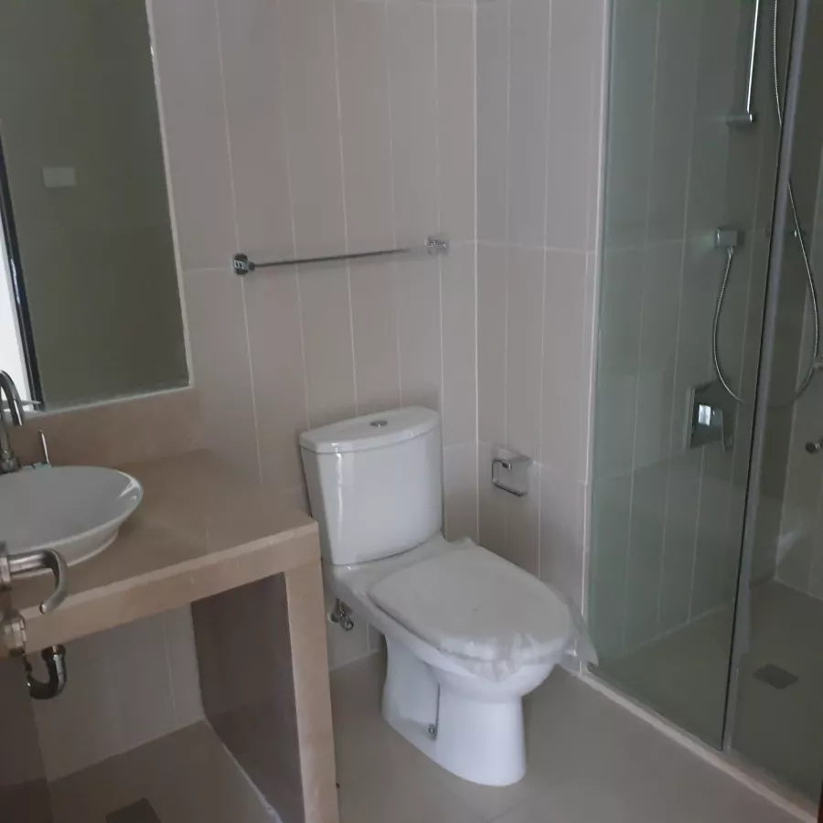 "2BR Grand Hyatt  104m2, Semi Furn, facing amenities, 1 parkg, P150K/mo."05