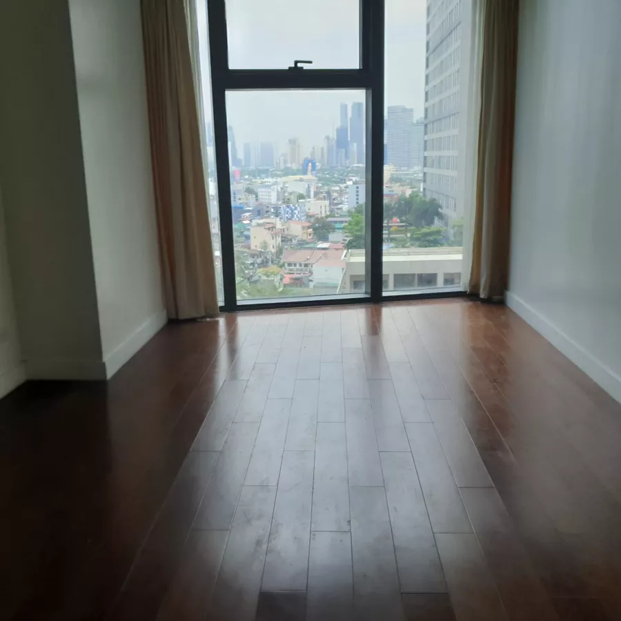 "2BR Grand Hyatt  104m2, Semi Furn, facing amenities, 1 parkg, P150K/mo."08