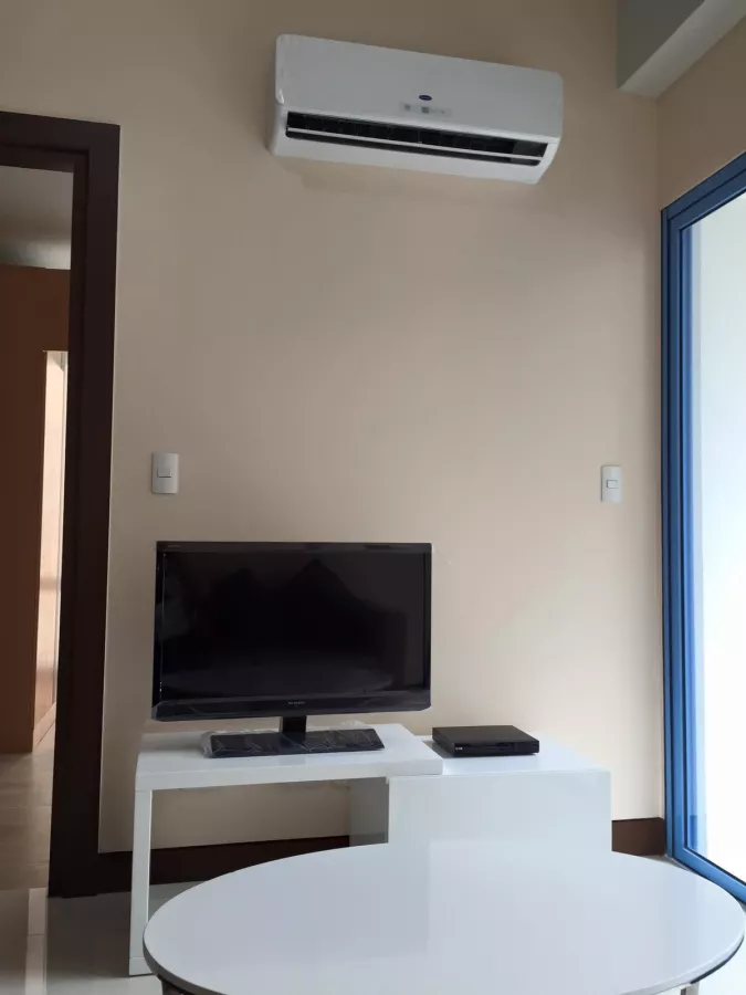 1 Bedroom Unit in Two Central Makati For Lease04