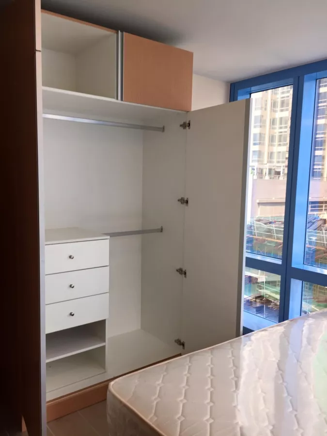 1 Bedroom Unit in Two Central Makati For Lease05
