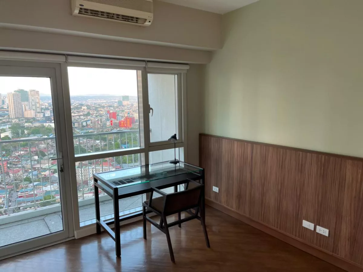 "Newly Renovated 2 Bedroom Manansala Condo for Rent at Rockwell, Makati City"02