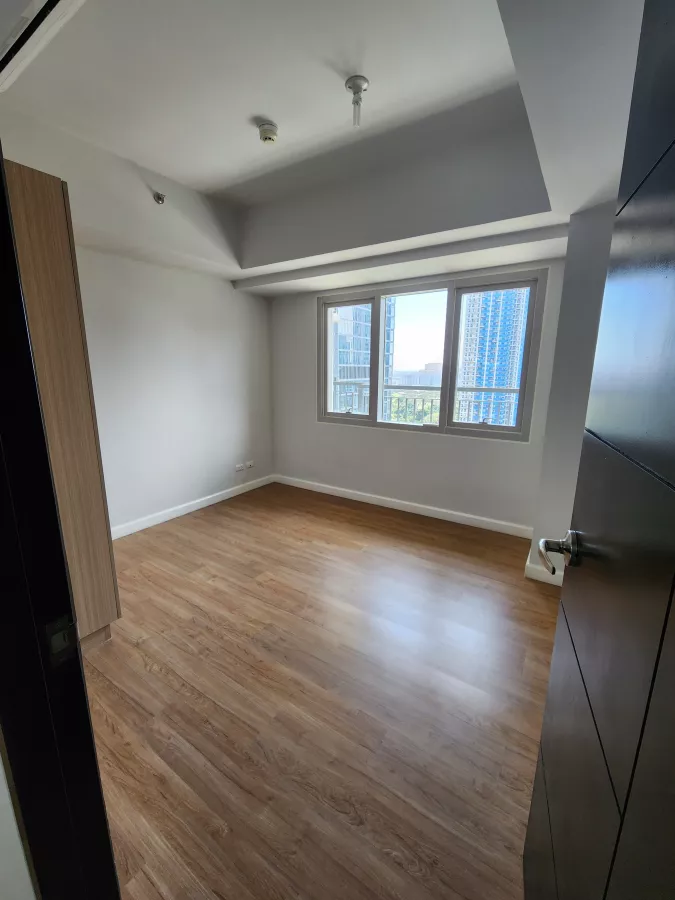 Two Maridien Bonifacio Global City Taguig two bedrooms for Lease04