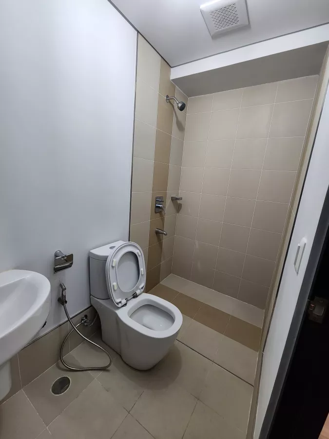 Two Maridien Bonifacio Global City Taguig two bedrooms for Lease07