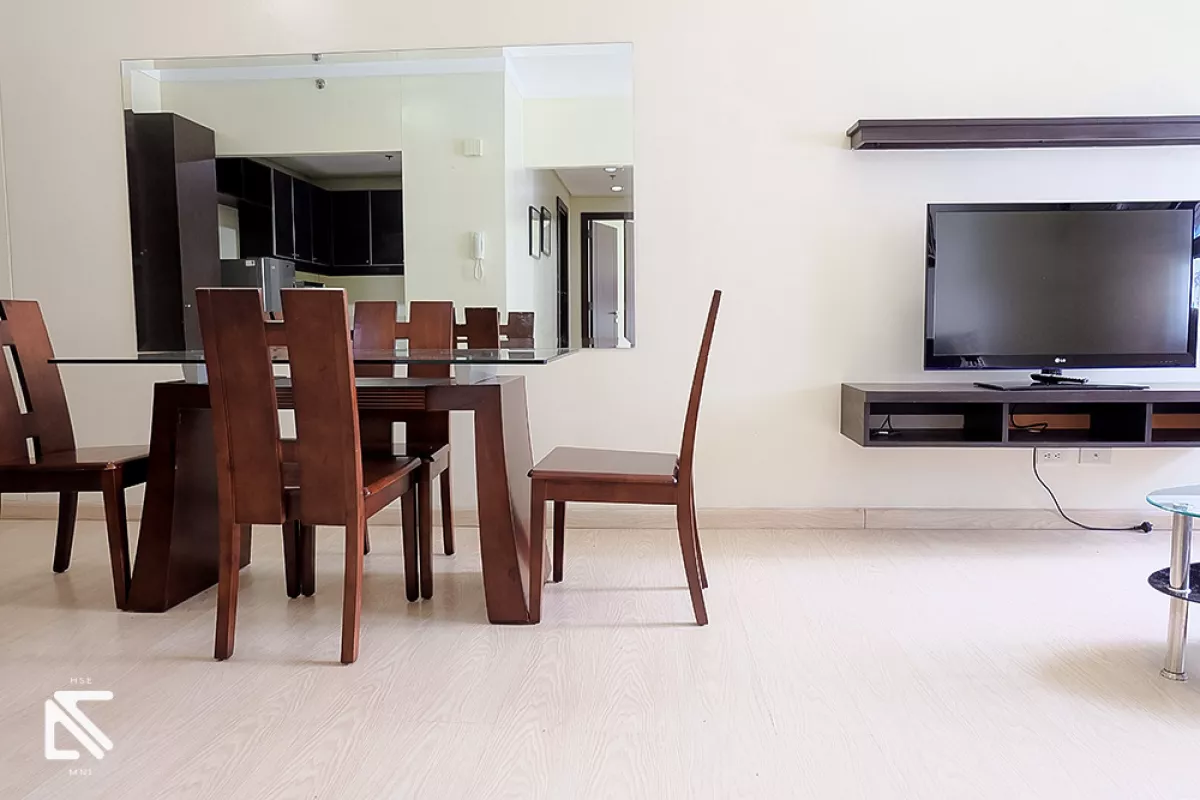 "Great Deal! Two Bedroom For Lease near Burgos Circle, Taguig City"03