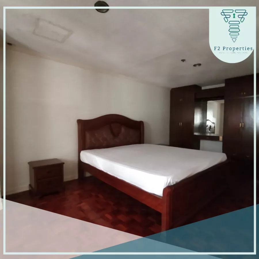 "(D) 2 Bedroom Condominium unit for Rent in LPL Center, Makati City"02