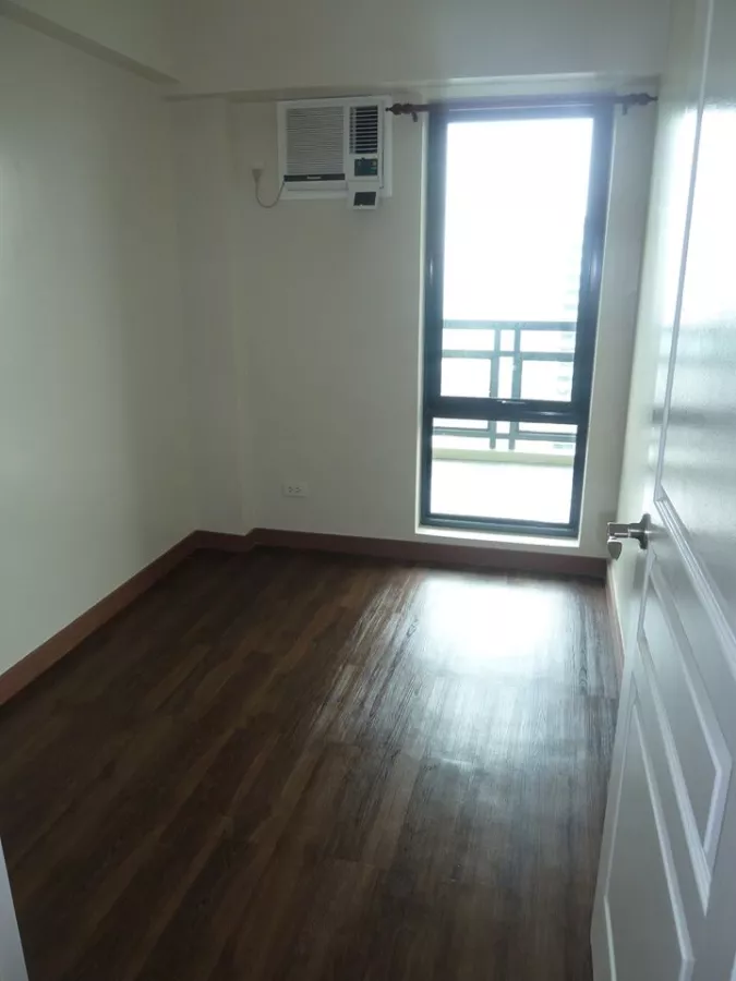 Flair Towers Condominium for Rent 2 bedroom with parking03