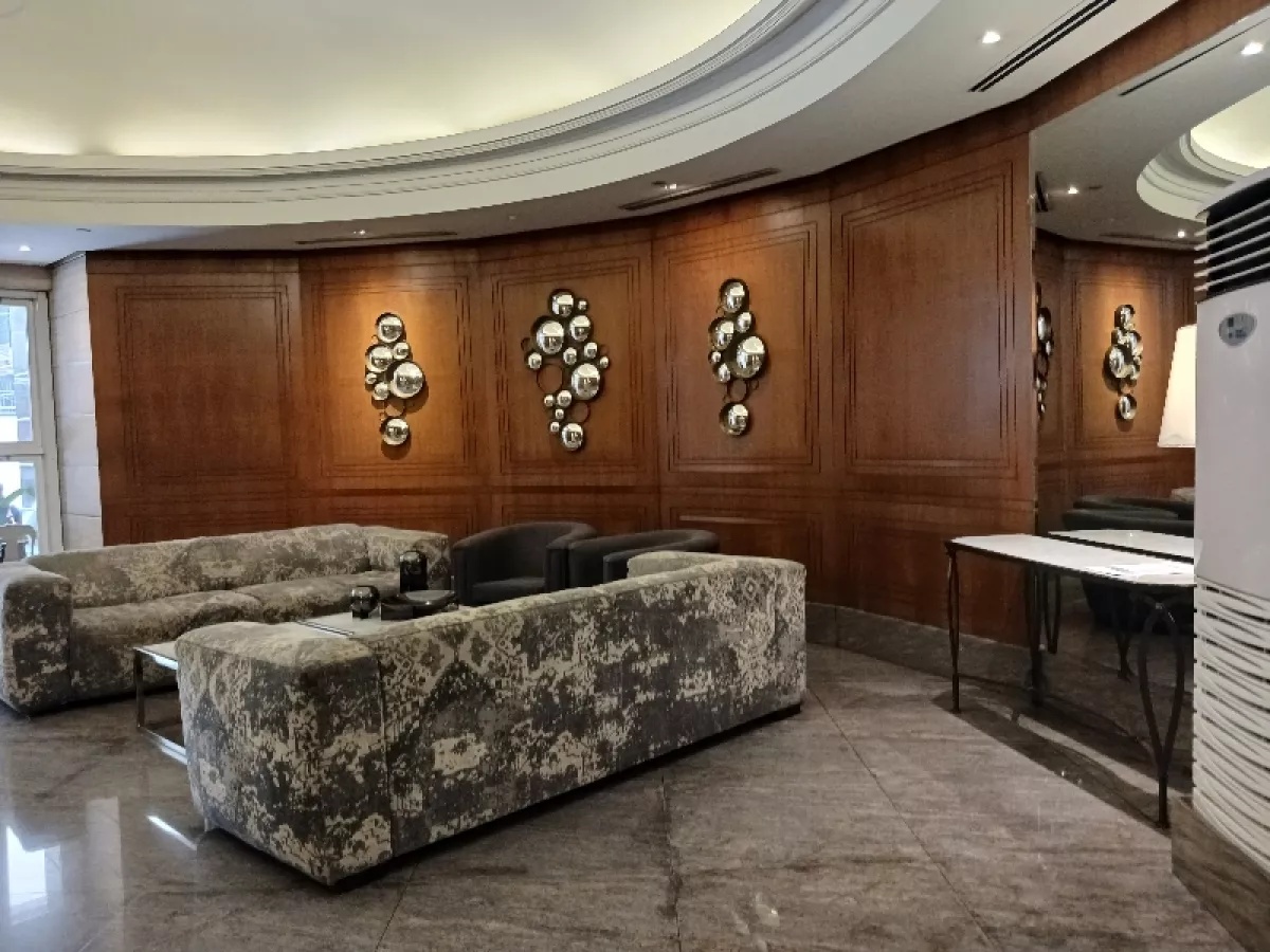 "Studio Condo for Lease in Elizabeth Place Condominium, Makati City"05