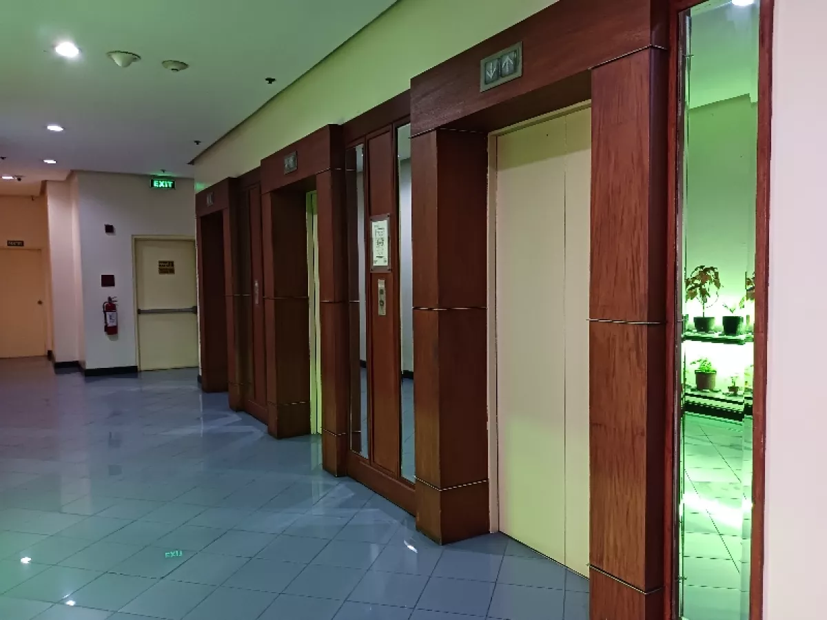 "Studio Condo for Lease in Elizabeth Place Condominium, Makati City"07