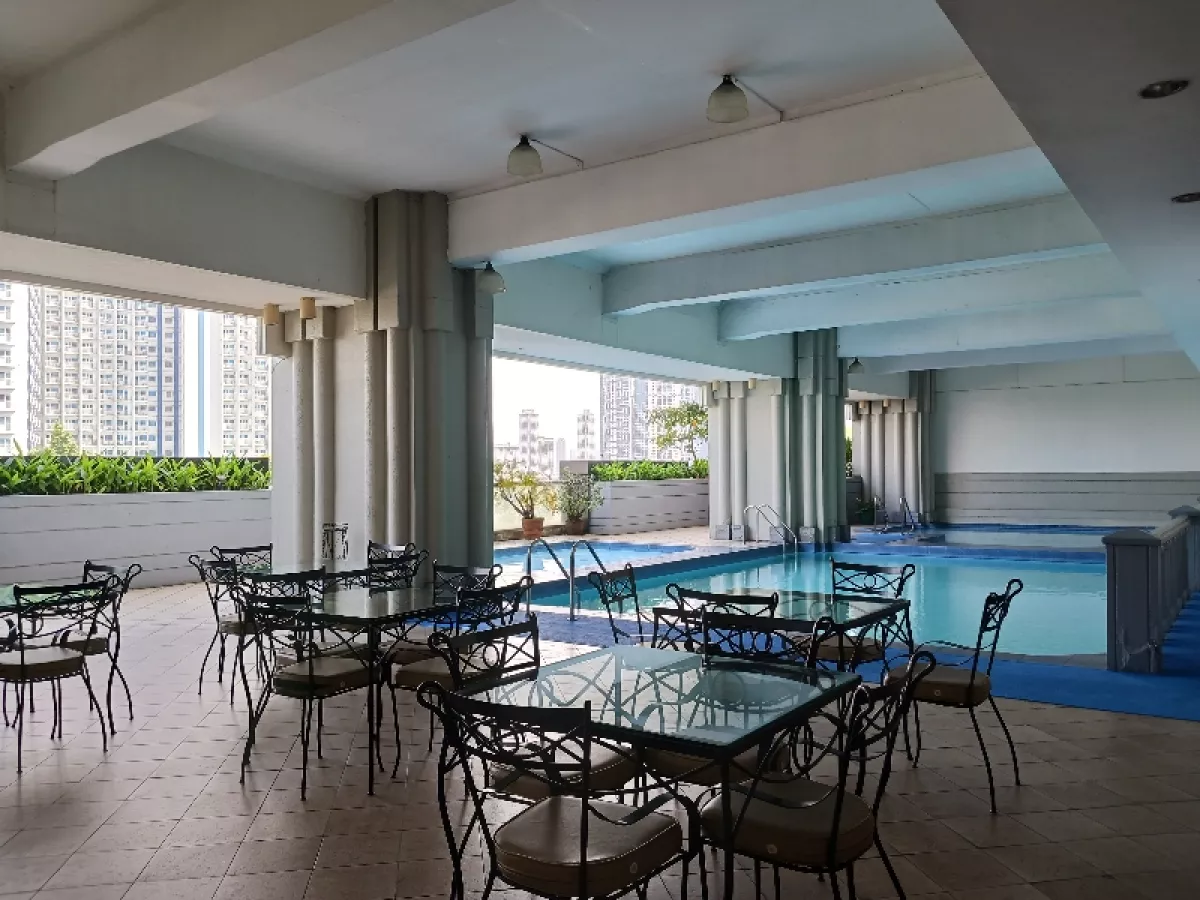 "Studio Condo for Lease in Elizabeth Place Condominium, Makati City"10