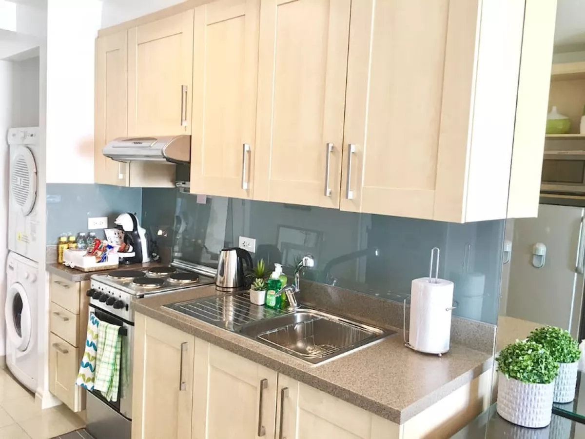 Fully Furnished Studio Condo for Lease- One Rockwell East- Makati03