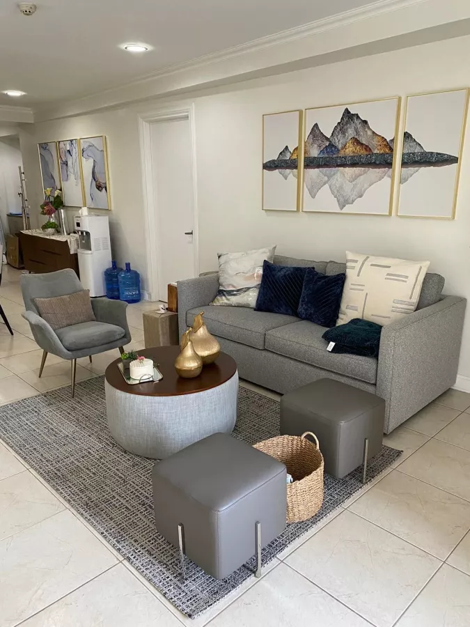 Residential Condo in Renaissance 200009