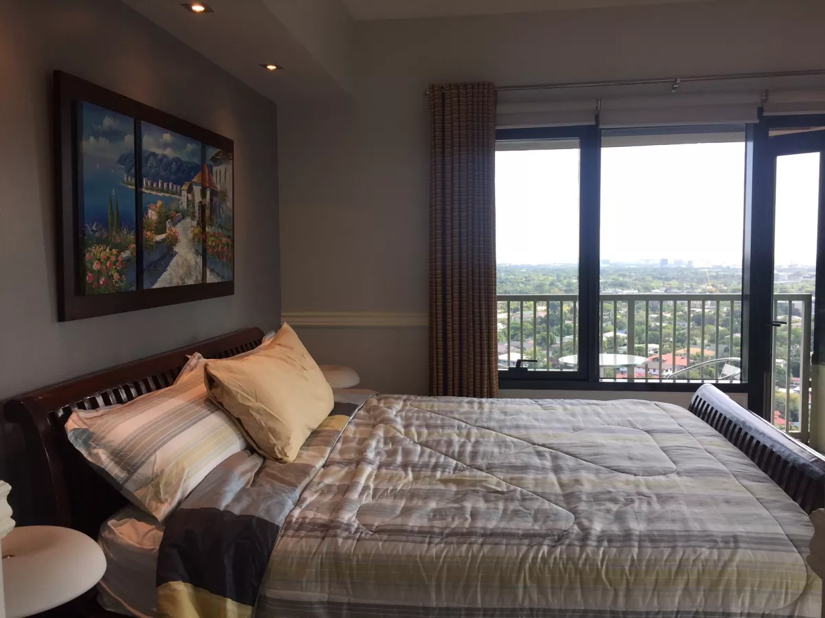 3-BR with Balcony at One Rockwell East For Lease in Makati City10