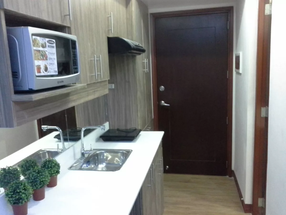 "Condo Unit in Tropicana Garden City, Marikina City"07