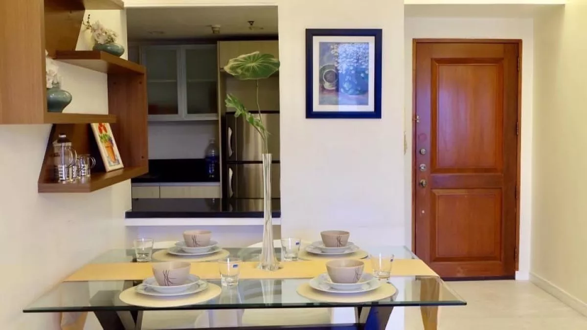 "For Lease: 1BR Condominium Unit in Renaissance Tower, Ortigas Center, Pasig City"04