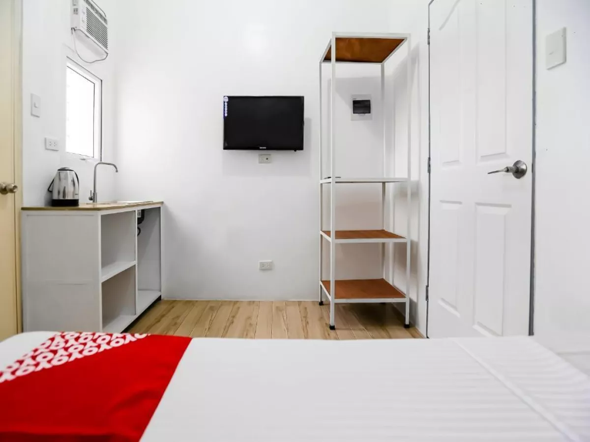 For Rent Fully Furnished Unit at OYO 665 Pasay Centrale Hotel in Pasay City06