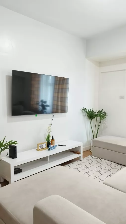 For Rent 2 Bedroom Condominium in Pioneer Mandaluyong01