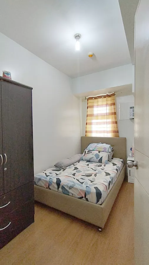 For Rent 2 Bedroom Condominium in Pioneer Mandaluyong05