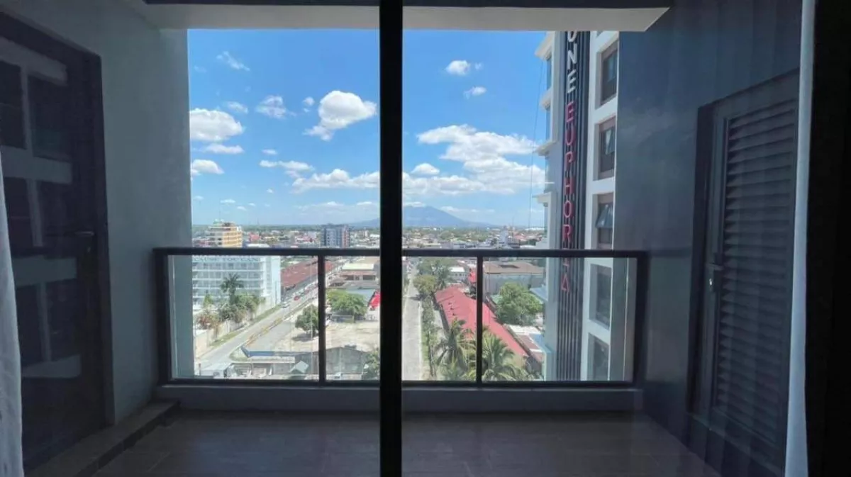 For Rent 73 Sqm 1BR Modern Elegant Condo Unit at One Euphoria Angeles City10