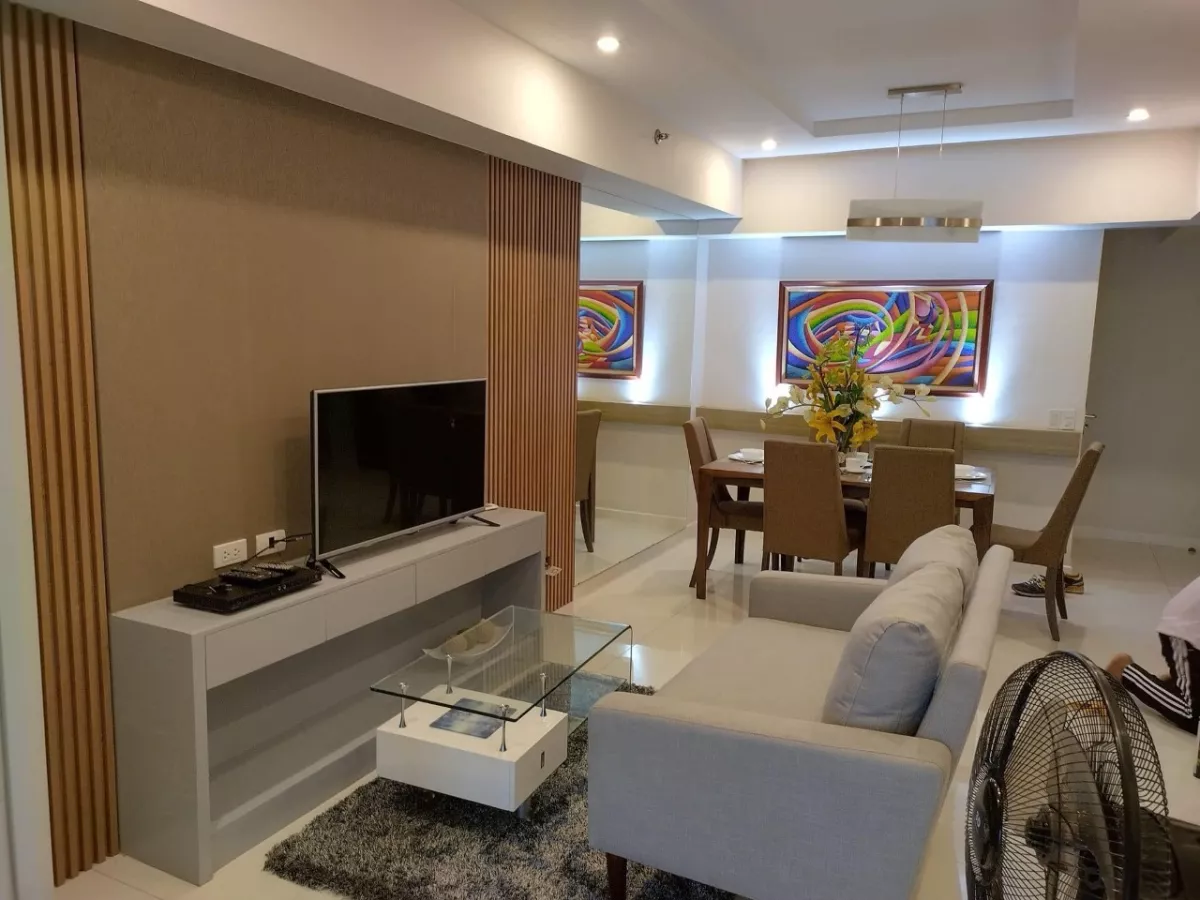 "Special 1BR Condominium in Senta, Makati CBD | 1DR-158"03