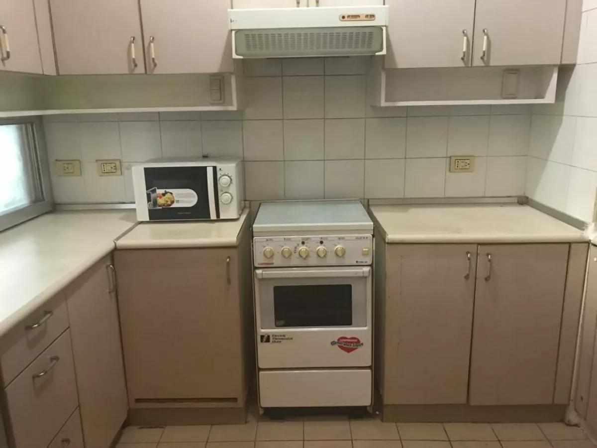 Fully Furnished Asia Tower For Lease in Legazpi Village Makati06