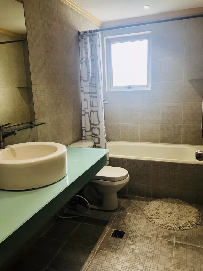 "For Lease 3 Bedroom in Elizabeth Place, Salcedo Village Makati"08