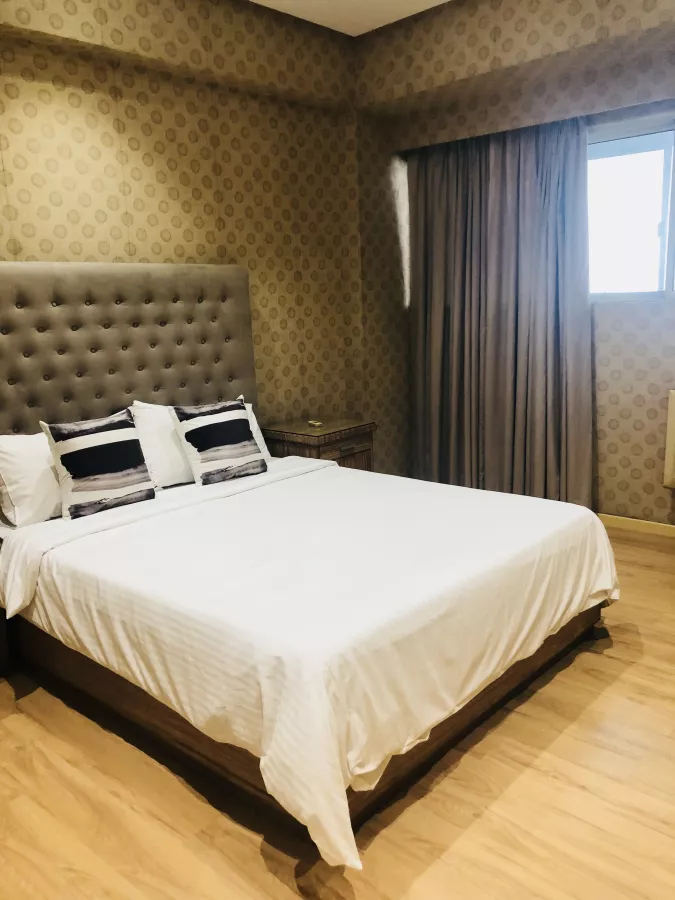 "For Lease 3 Bedroom in Elizabeth Place, Salcedo Village Makati"10