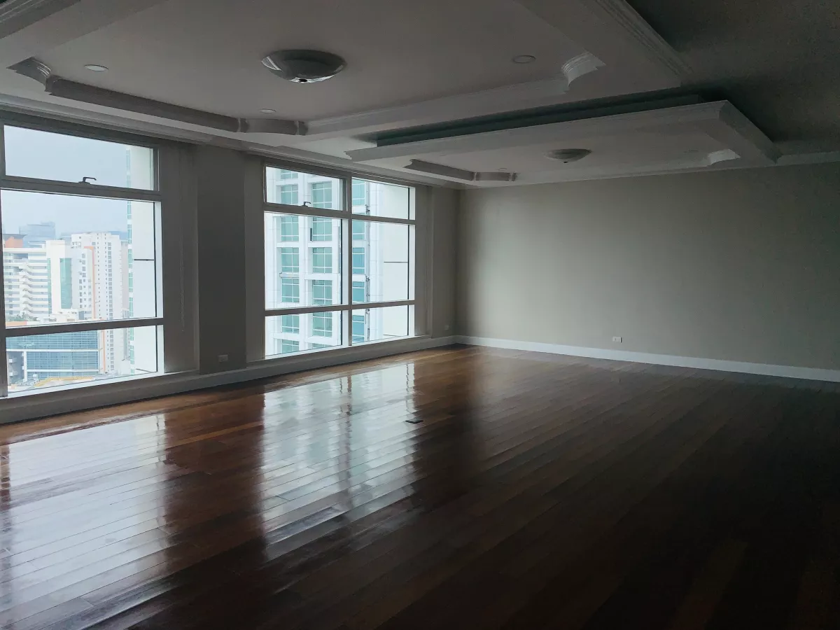 "Rush One Roxas Triangle: 3BR For Rent, 330m2, SF, w/ balcony, 2 Parkg, P190K/mo."04