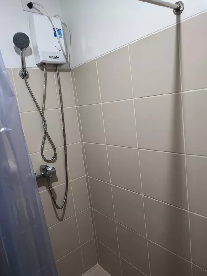 Paseo de Roces Makati City Studio Condo unit for Rent 18k a month06