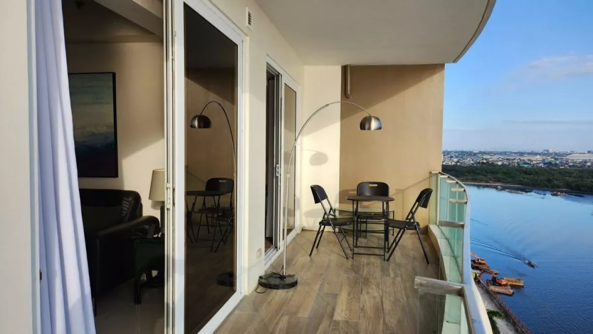 "For Lease 2 Bedrooms in Oak Harbor Residences, Parañaque City"08