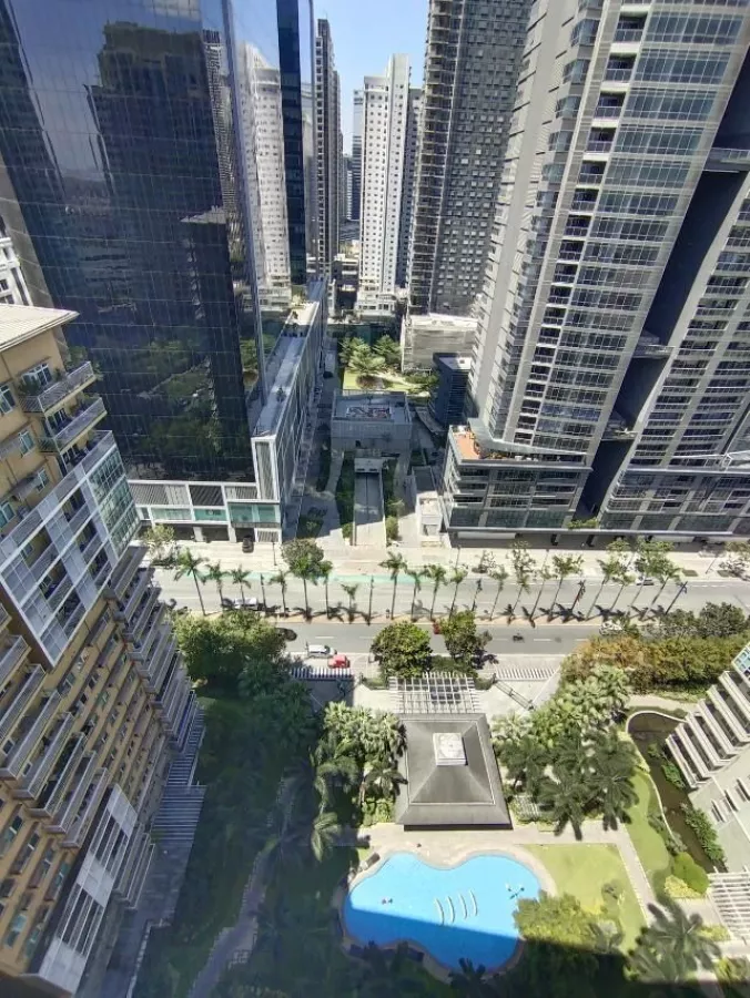 "Exquisite 2 Bedroom Condo in Encino at Two Serendra for Rent, Taguig"07