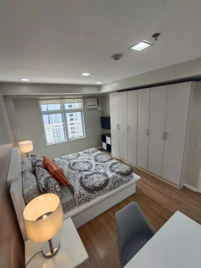 "Exquisite 2 Bedroom Condo in Encino at Two Serendra for Rent, Taguig"10
