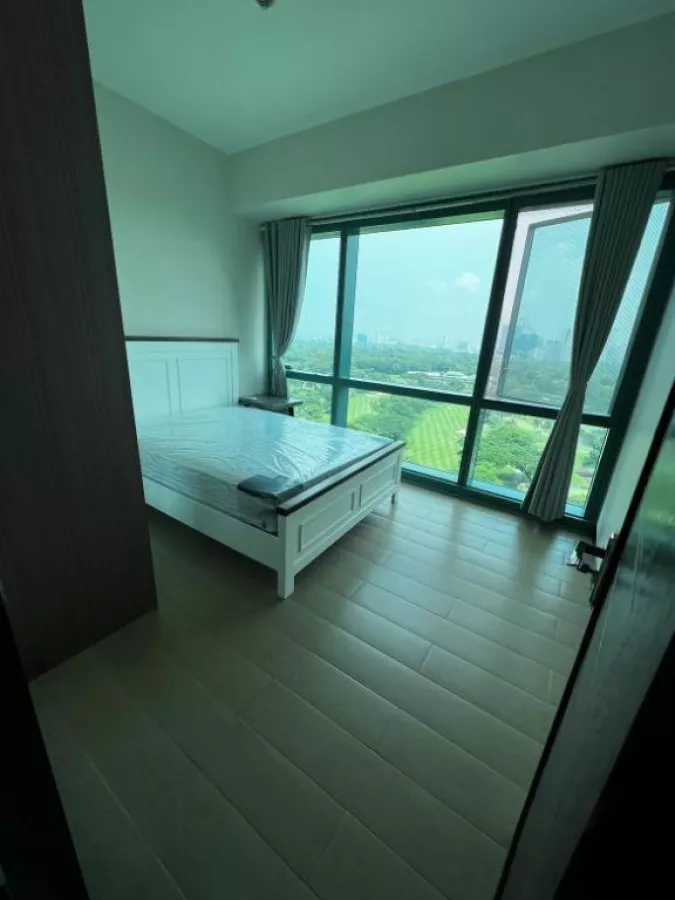 "8 Forbestown 2 Bedroom Golf Course view condo For Rent in BGC, Taguig"02