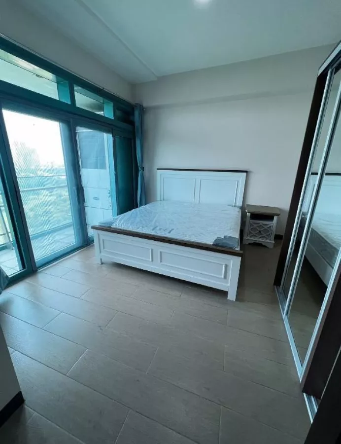 "8 Forbestown 2 Bedroom Golf Course view condo For Rent in BGC, Taguig"03