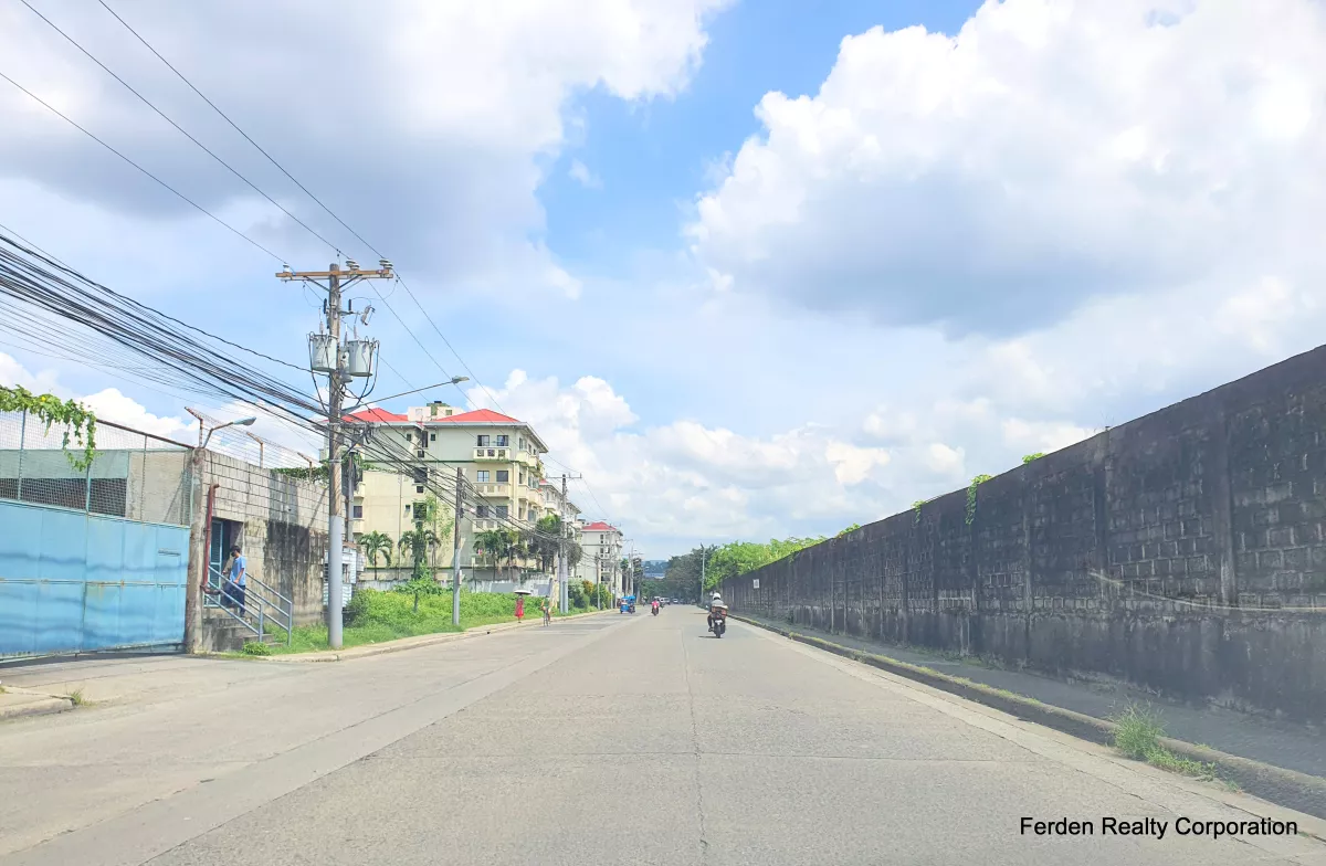 "Studio Condominium unit for Rent in Cainta, Rizal | Valley Golf"03