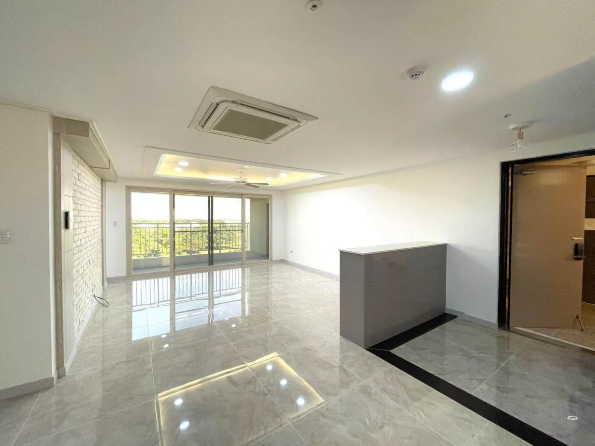 3 Bedroom Condominium For Rent Inside Clark City Angeles City03