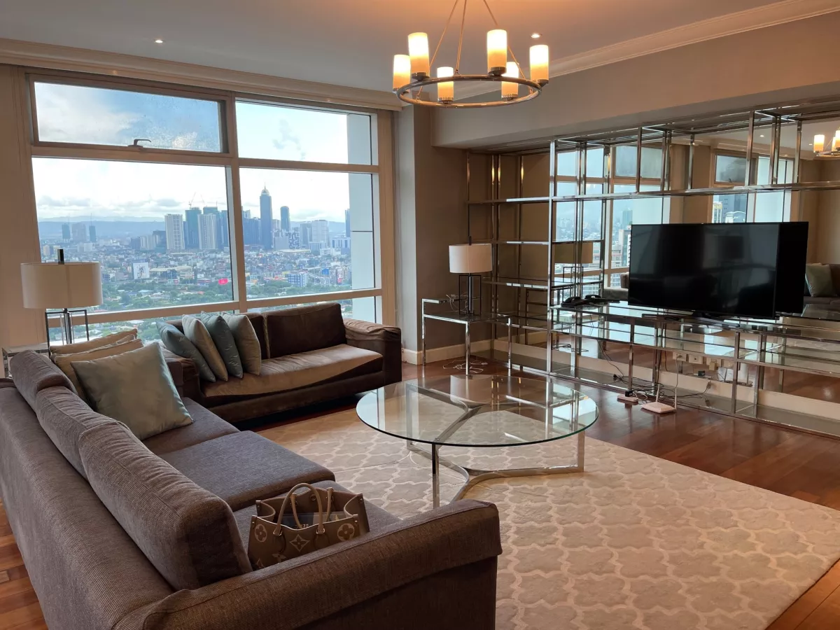 "One Roxas Triangle: 3BR with Den For Rent, 286 sqm, Fully Furnished, 3 parking"06