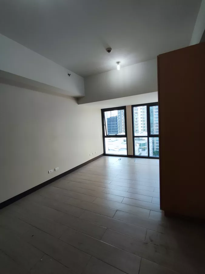 Paseo Heights Salcedo Makati Studio Condominium Unit For rent05