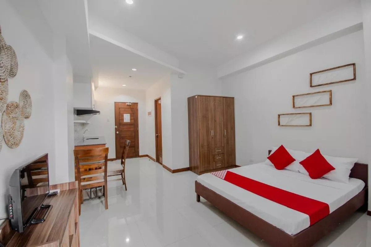 "For Rent Fully Furnished Unit at OYO 739 Cornerstone Manor in Talamban, Cebu"04