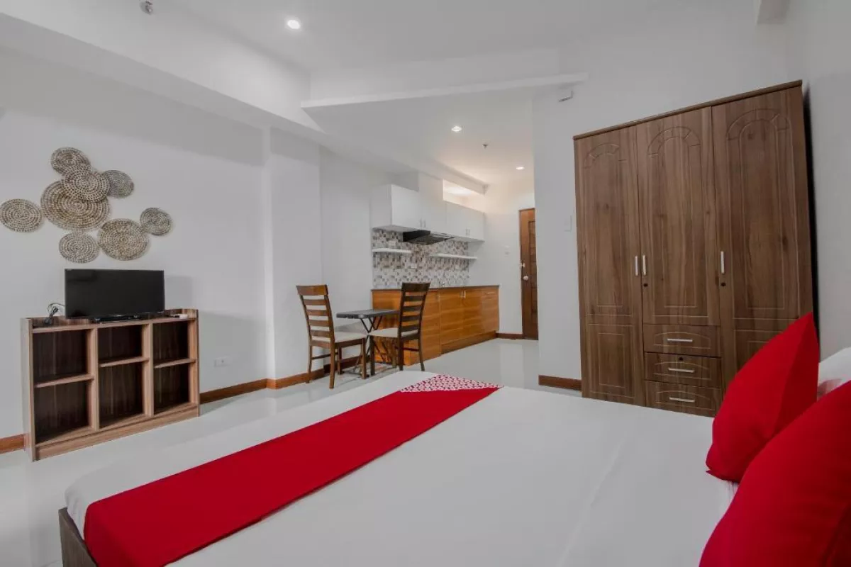 "For Rent Fully Furnished Unit at OYO 739 Cornerstone Manor in Talamban, Cebu"06