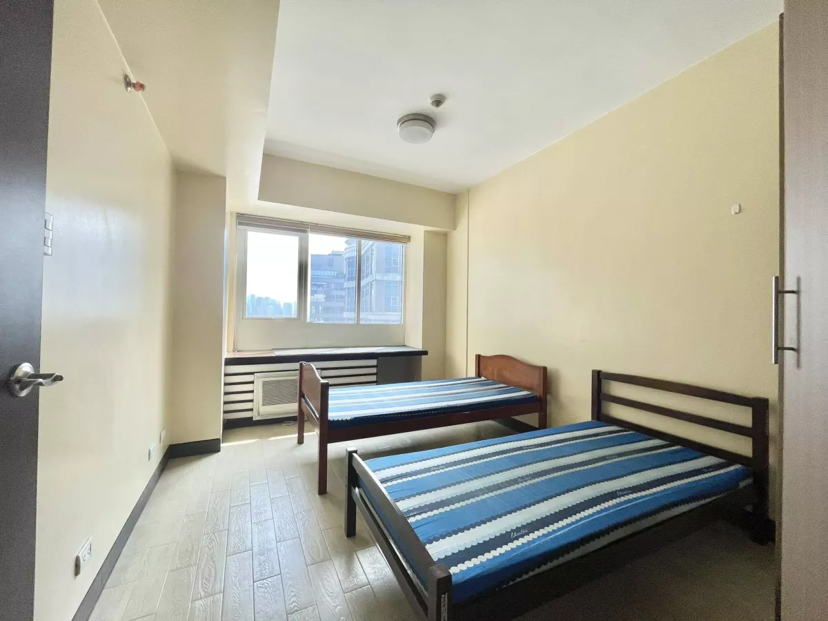 "For Rent 2 Bedroom in Eastwood LeGrand 1 Bagumbayan, Quezon City"05