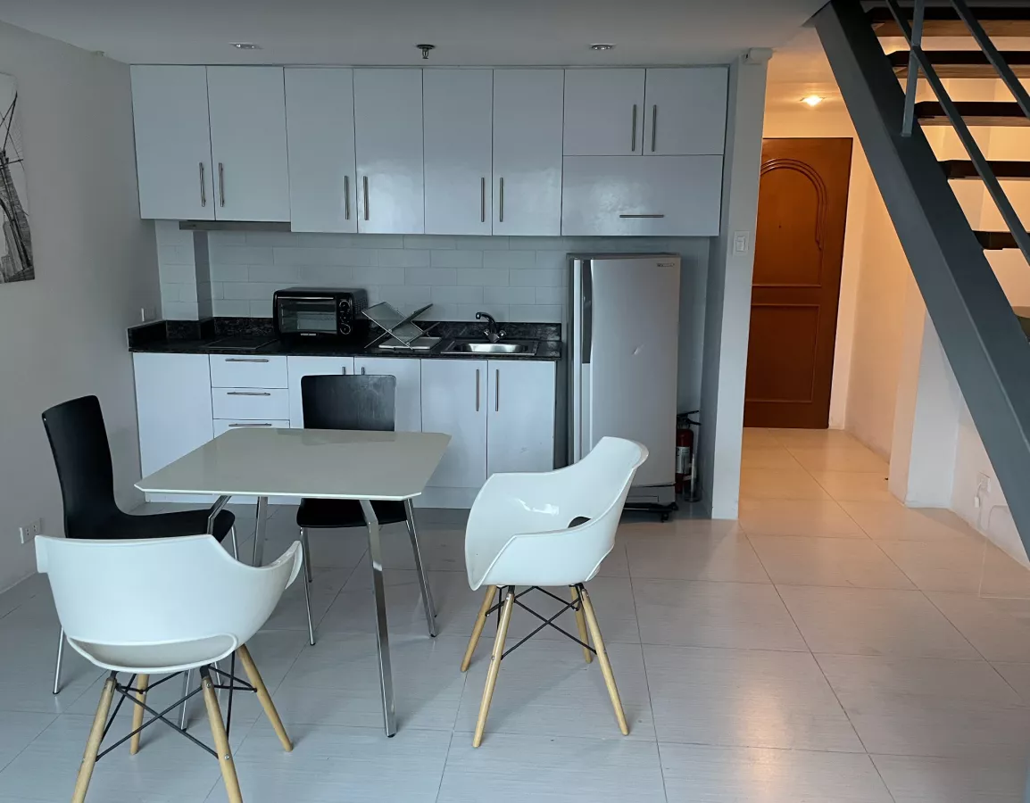1BR Penthouse Loft Asian Mansion II Legaspi Village Makati Narciso Realty05